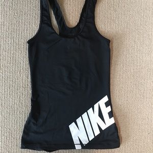 Nike top